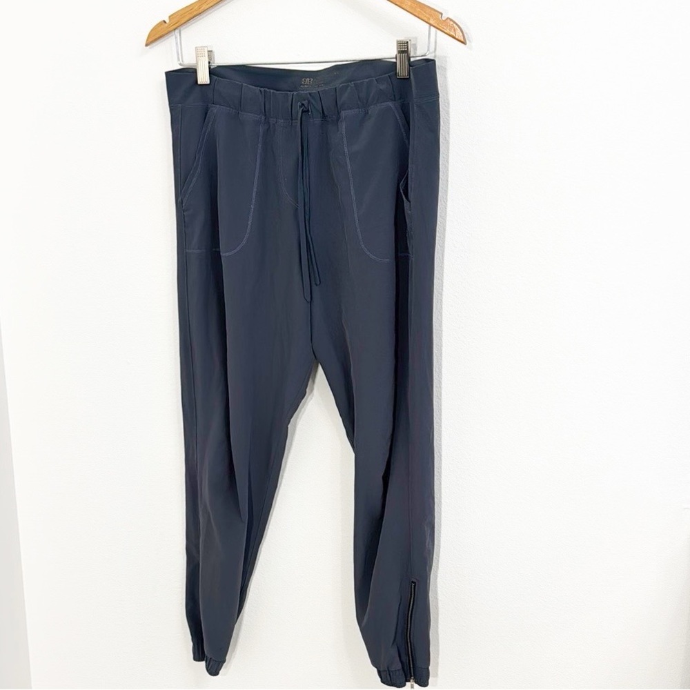 ALBION Jetsetter Joggers Gray Drawstring, Zipper Ankles Size Small EUC - Picture 2 of 7